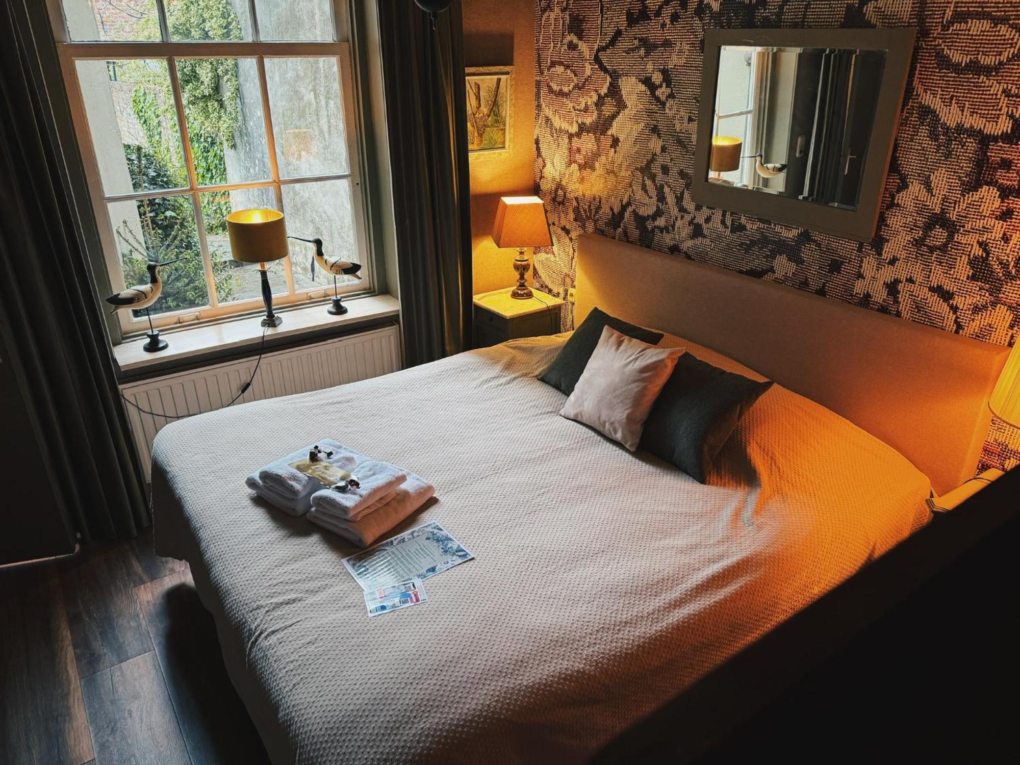 Boutique Hotel Bajoene Middelburg Oda fotoğraf